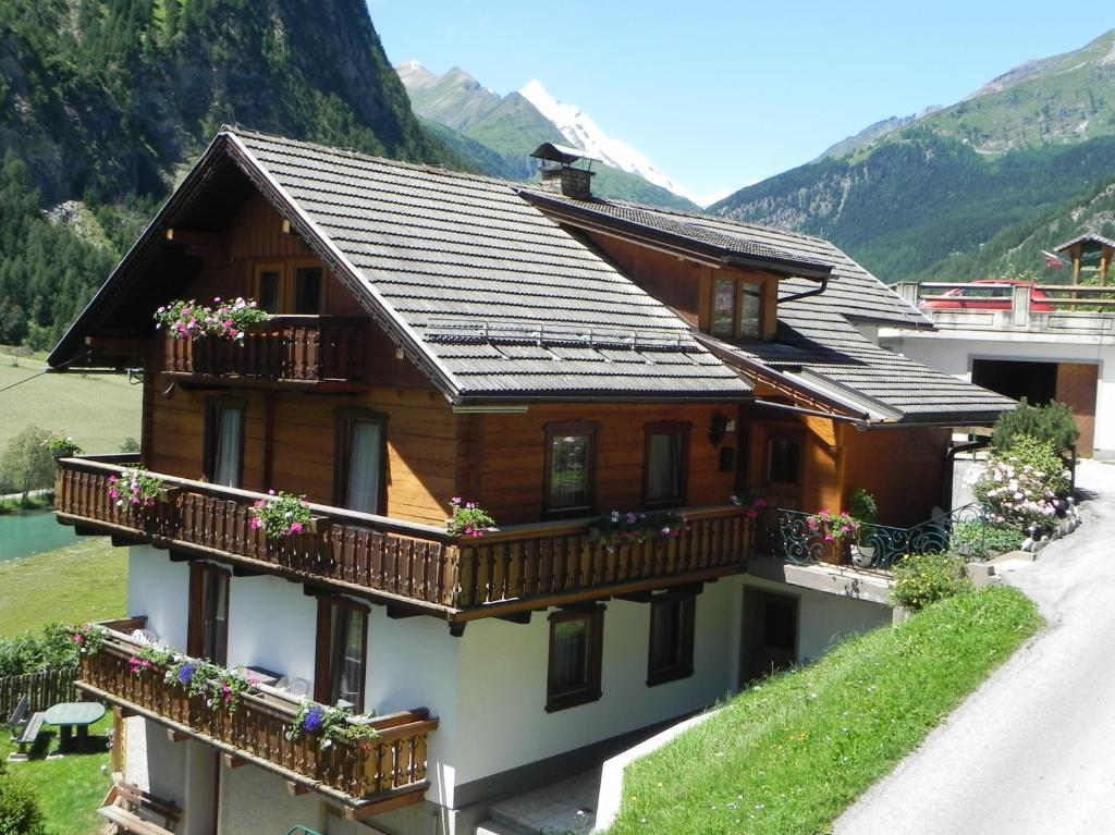 Haus Marienheim Acomodação com café da manhã Heiligenblut Exterior foto